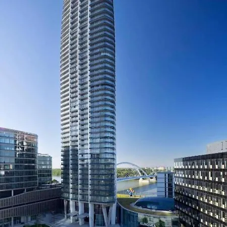アパート Eurovea Tower Executive Danube View Ružindol